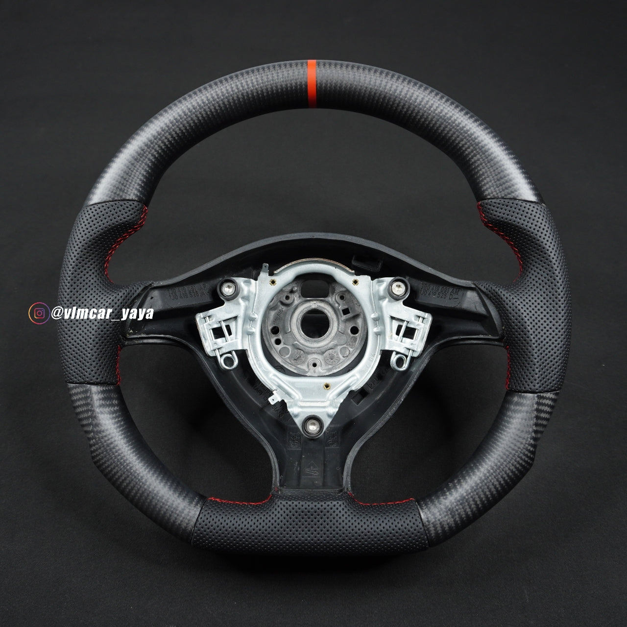 Private Custom Carbon Fiber Steering Wheel For Volkswagen Golf4 MK4 GTI VW