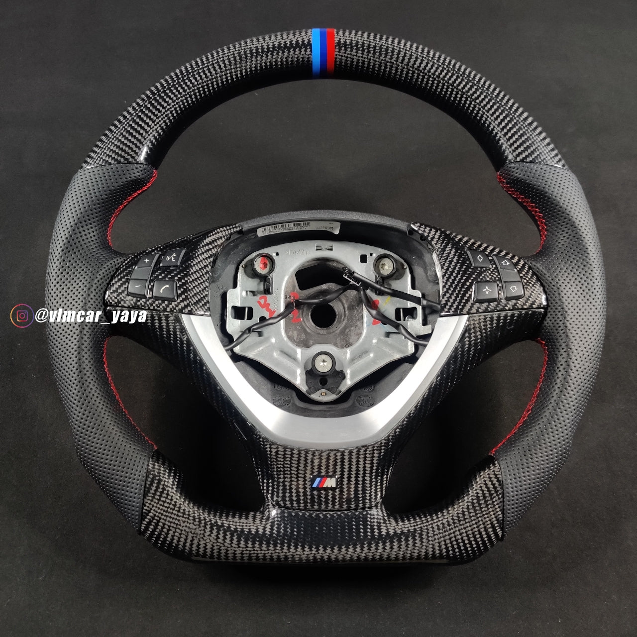 Private Custom Carbon Fiber Steering Wheel For BMW X5 X6 E70 E71 E72