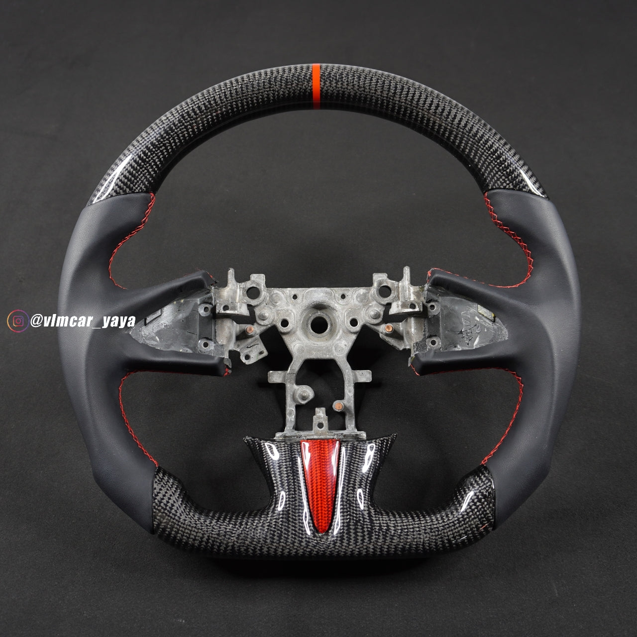Private Custom Carbon Fiber Steering Wheel For Infiniti Q50