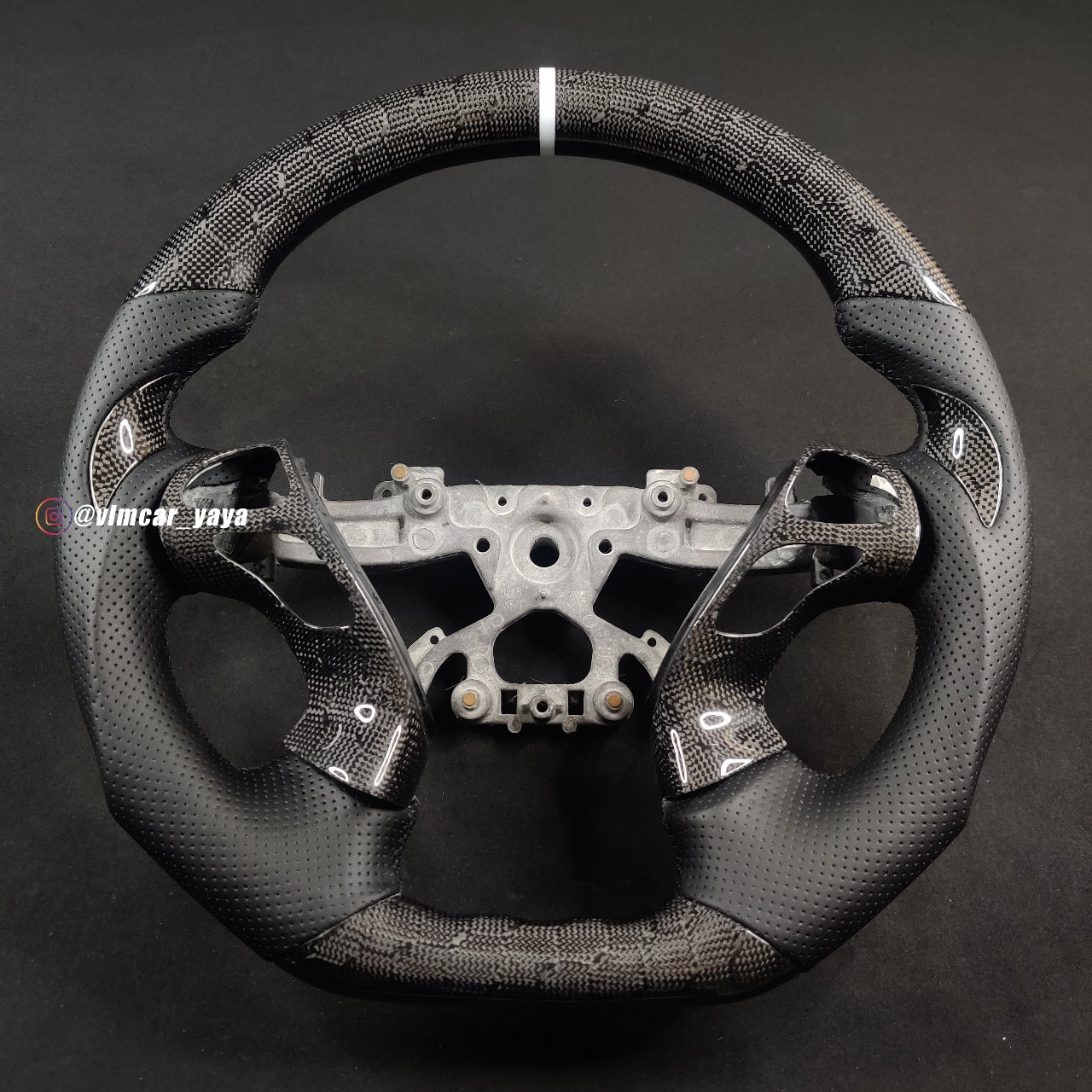 Private Custom Carbon Fiber Steering Wheel For Infiniti Q70 / M37