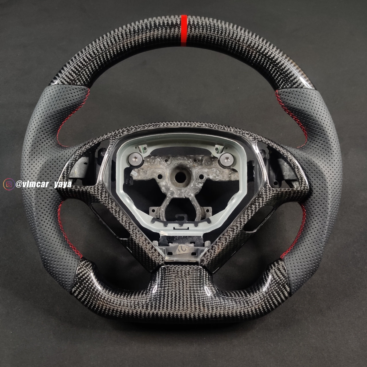 Private Custom Carbon Fiber Steering Wheel For Infiniti G37 G25