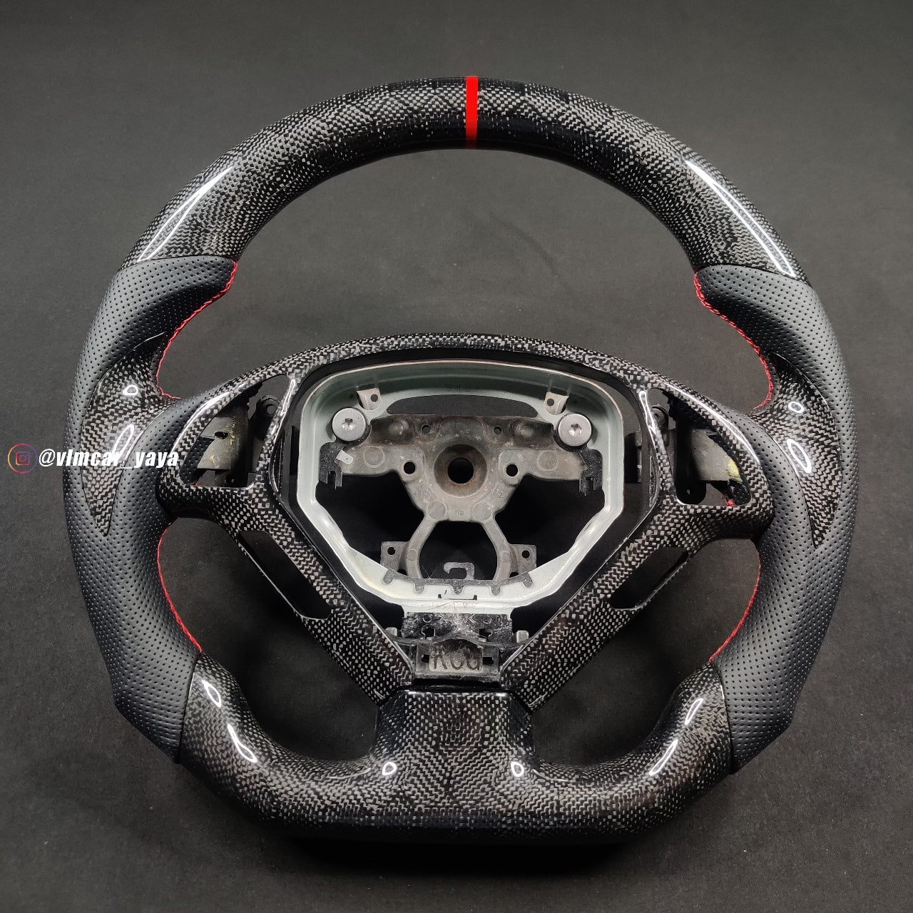 Private Custom Carbon Fiber Steering Wheel For Infiniti G37 G25