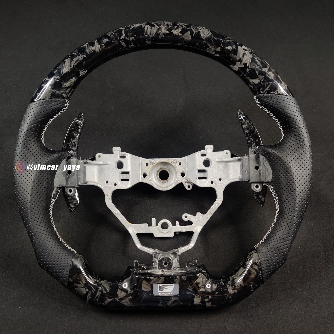 Private Custom Carbon Fiber Steering Wheel For Lexus IS300 IS350