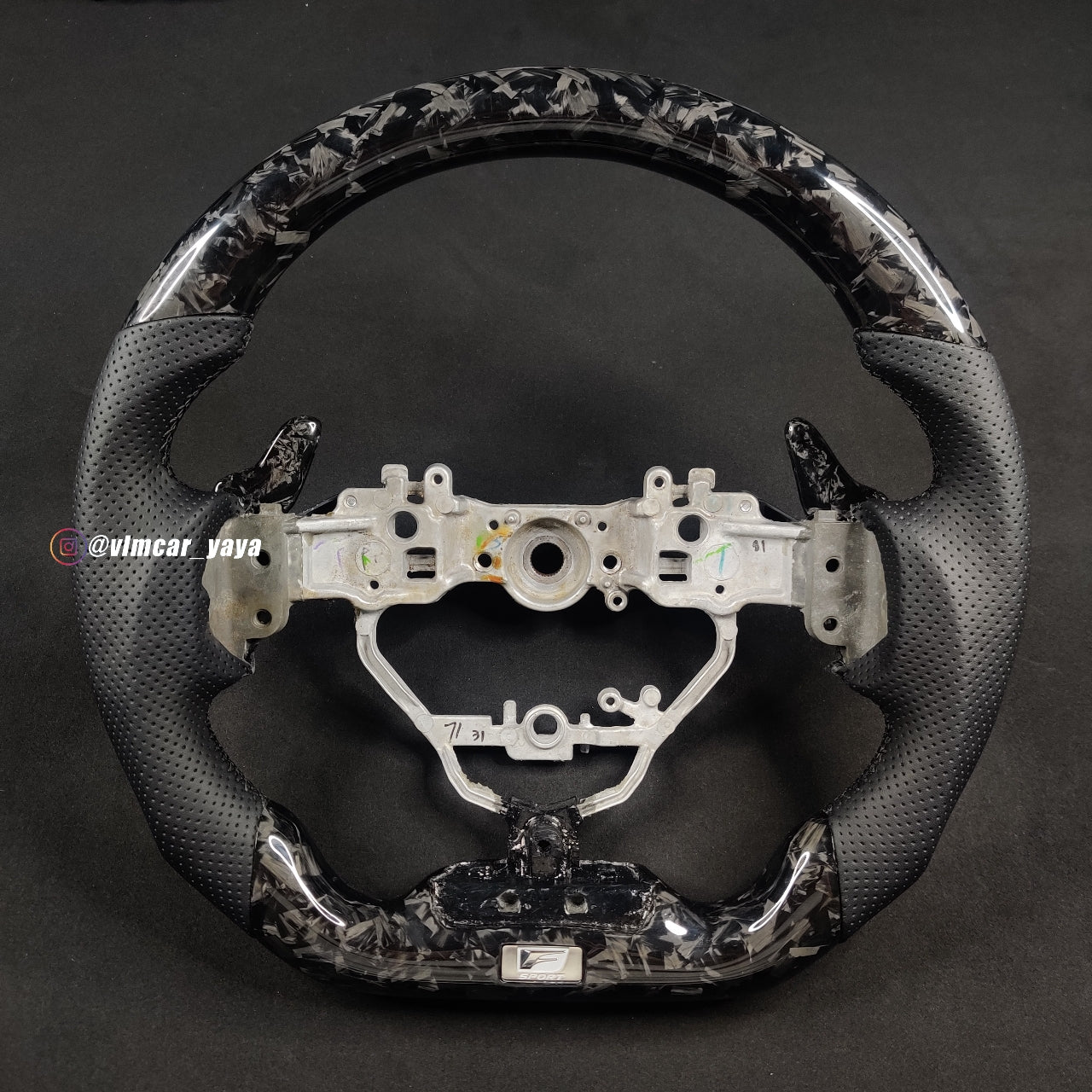 Private Custom Carbon Fiber Steering Wheel For Lexus IS300 IS350