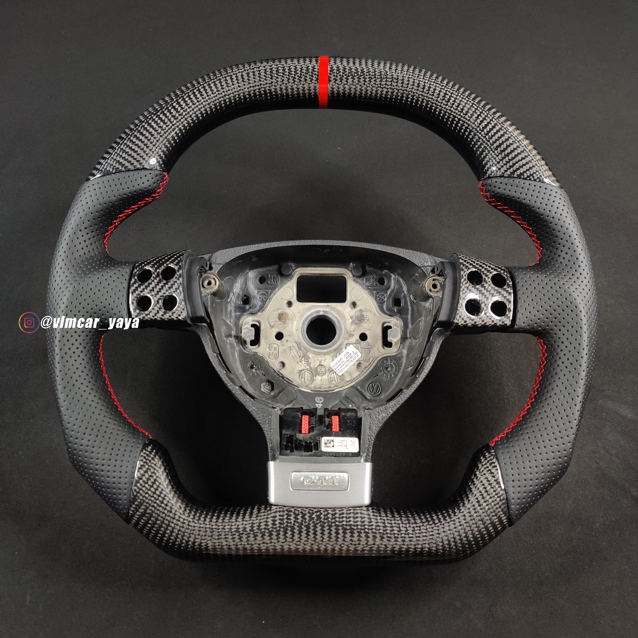 Private Custom Carbon Fiber Steering Wheel For Volkswagen Golf5 MK5 GTI VW