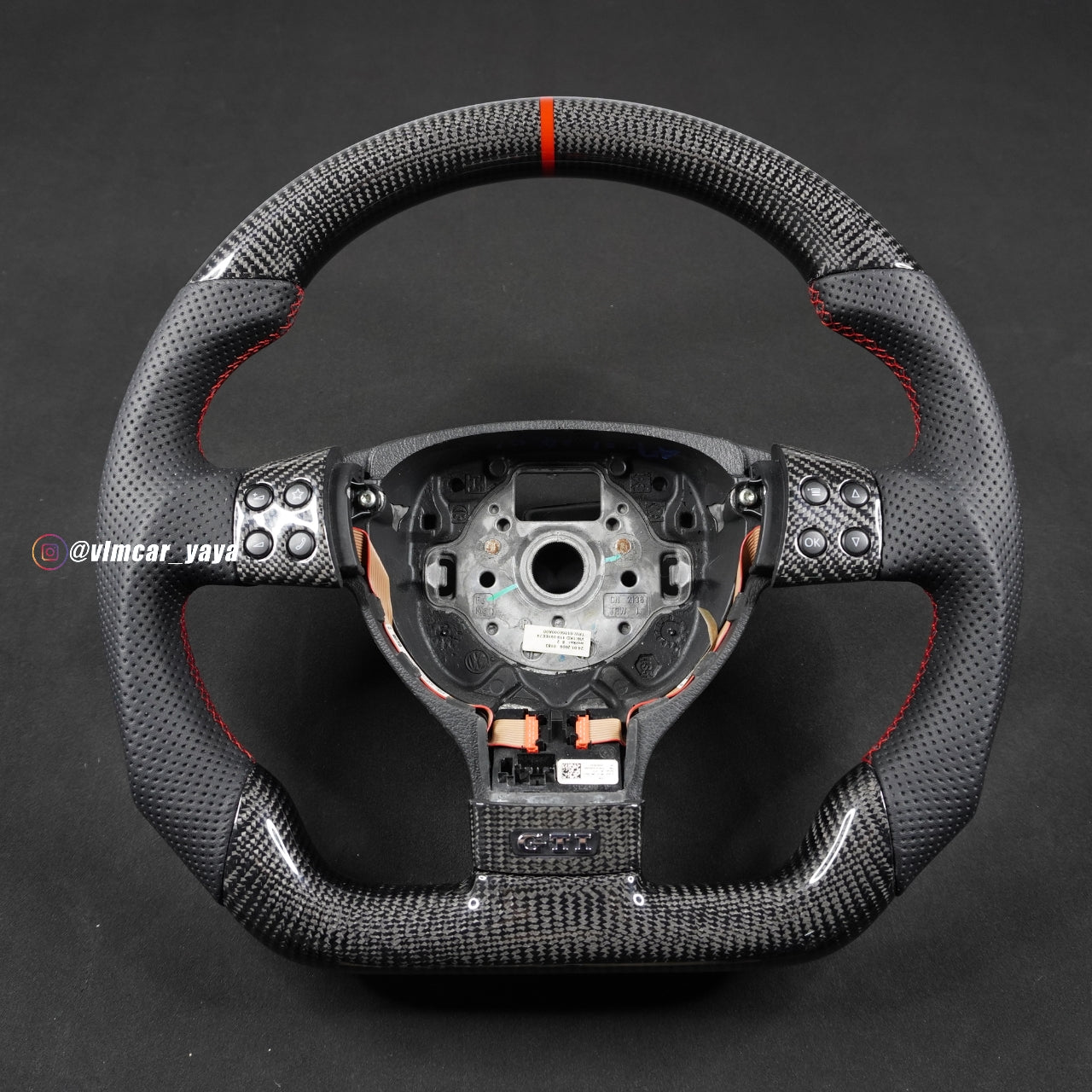 Private Custom Carbon Fiber Steering Wheel For Volkswagen Golf5 MK5 GTI VW