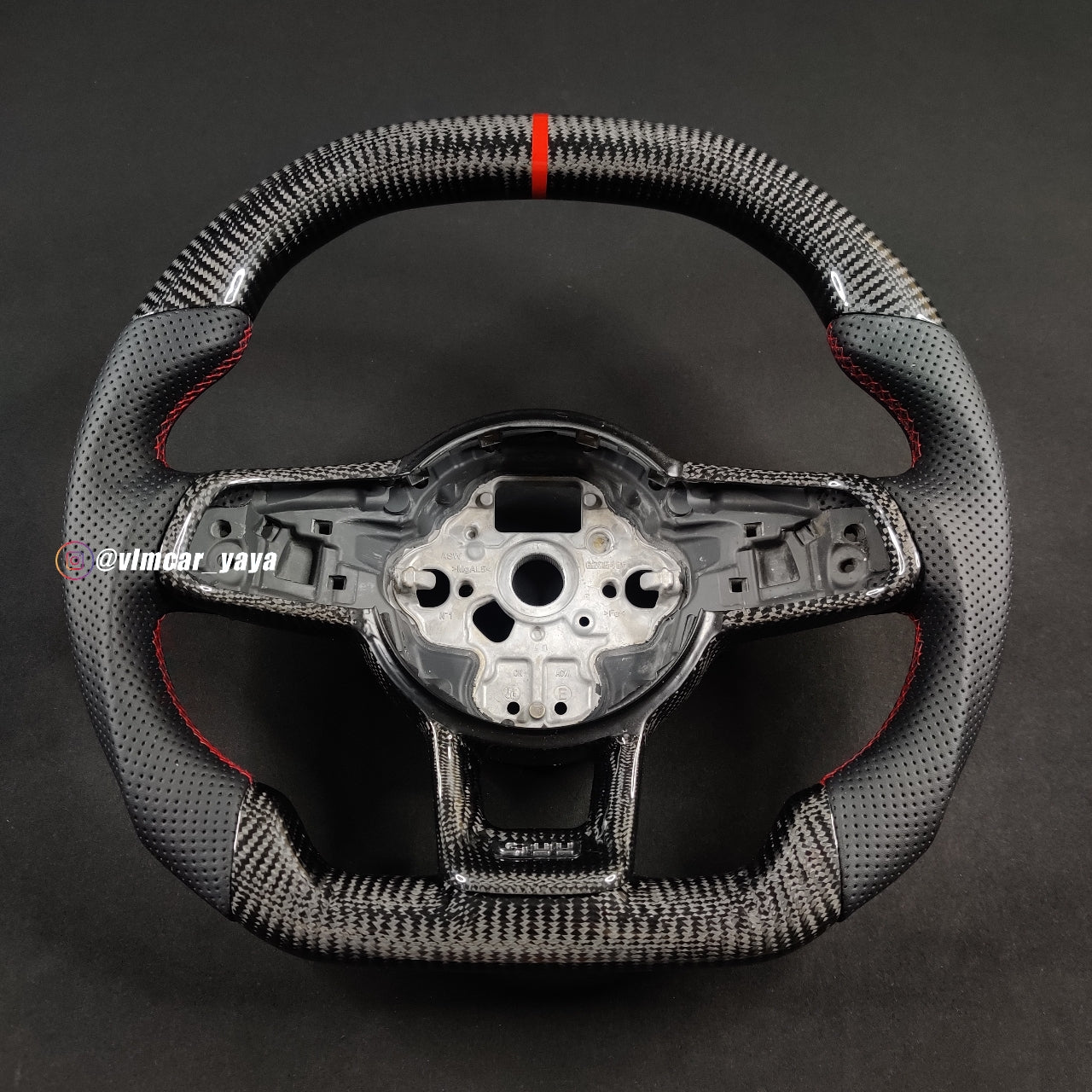 Private Custom Carbon Fiber Steering Wheel For Volkswagen Golf7 MK7R GTI VW