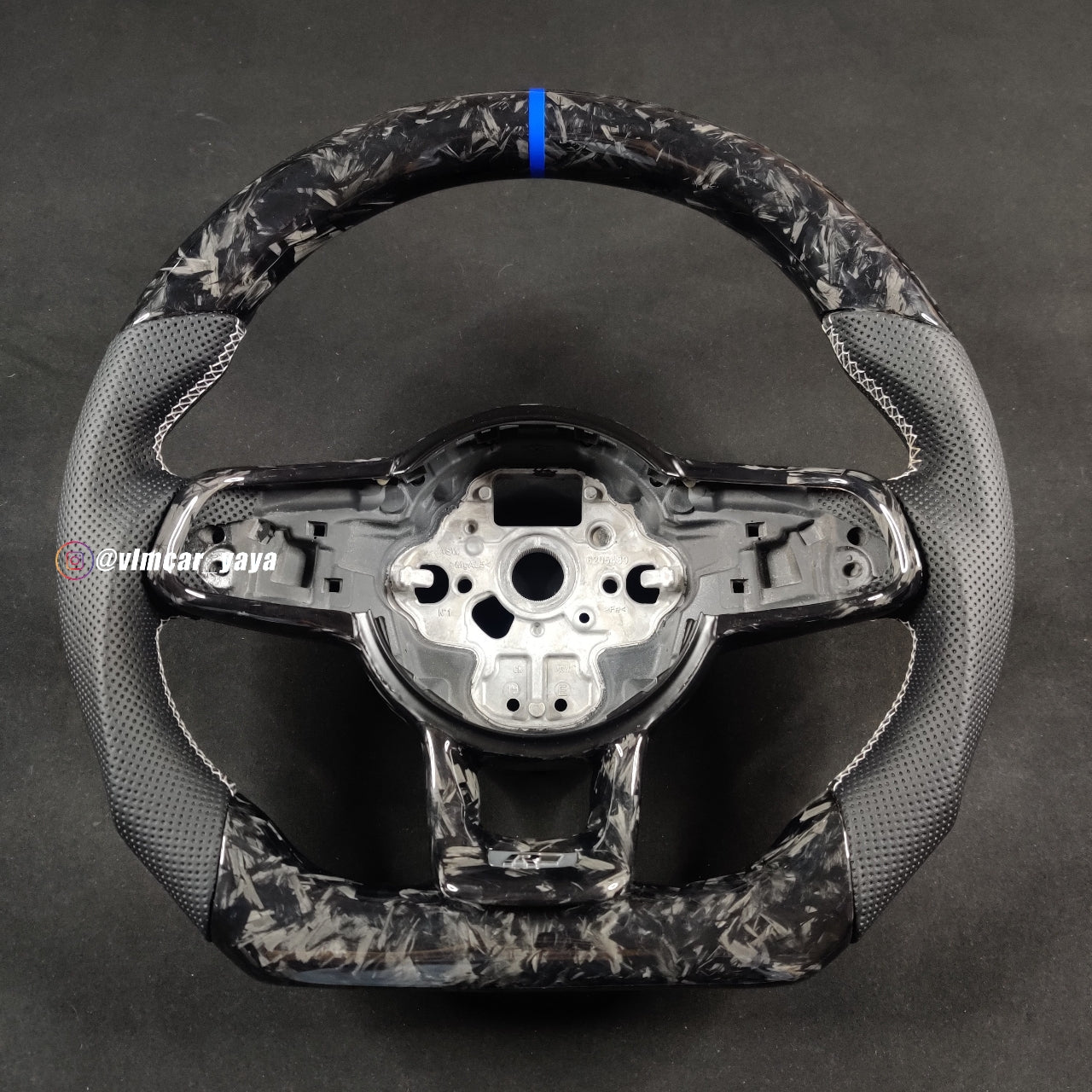 Private Custom Carbon Fiber Steering Wheel For Volkswagen Golf7 MK7R GTI VW