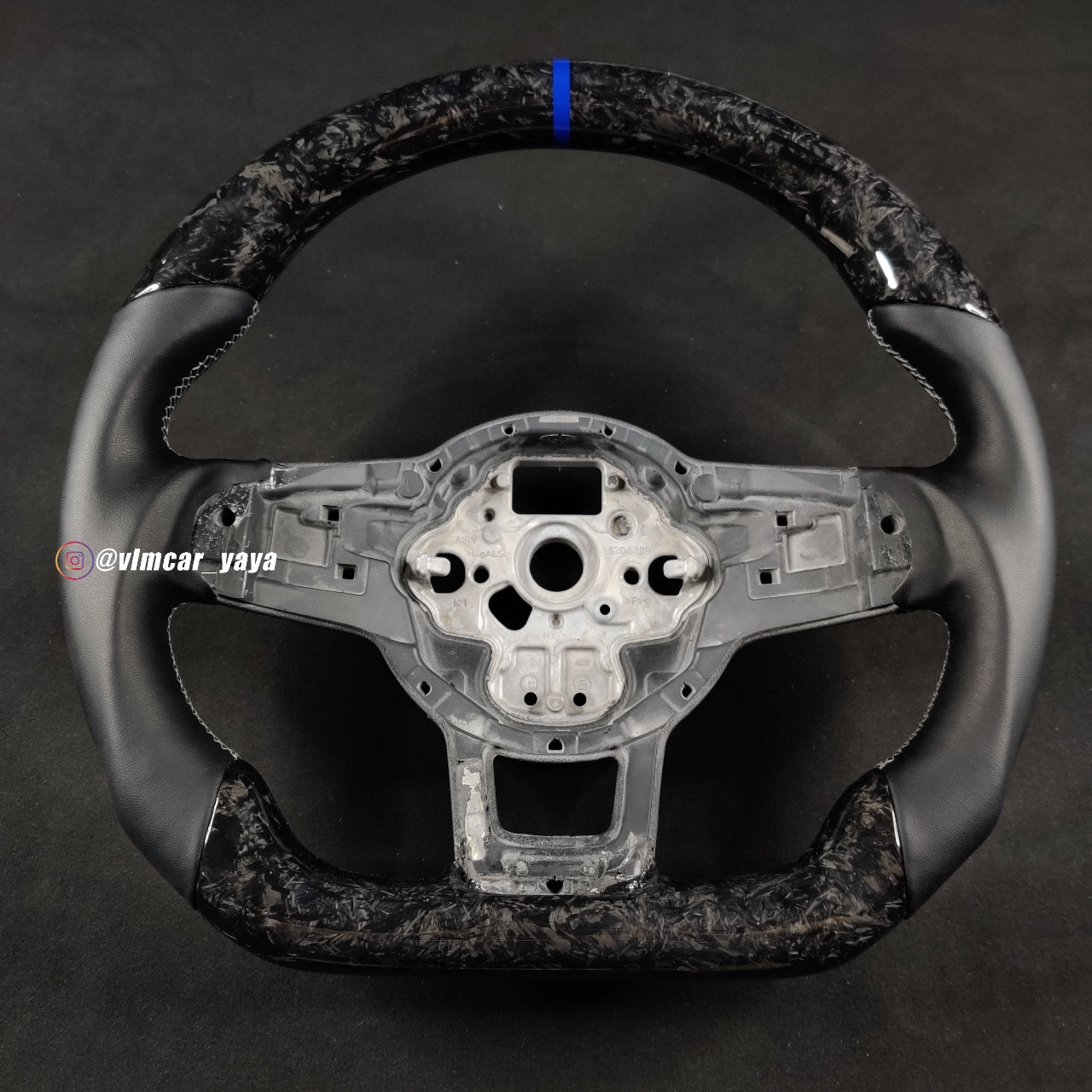 Private Custom Carbon Fiber Steering Wheel For Volkswagen Golf7 MK7R GTI VW