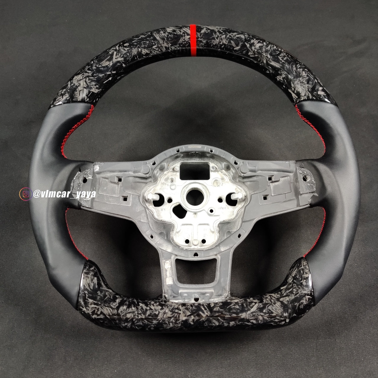 Private Custom Carbon Fiber Steering Wheel For Volkswagen Golf7 MK7R GTI VW