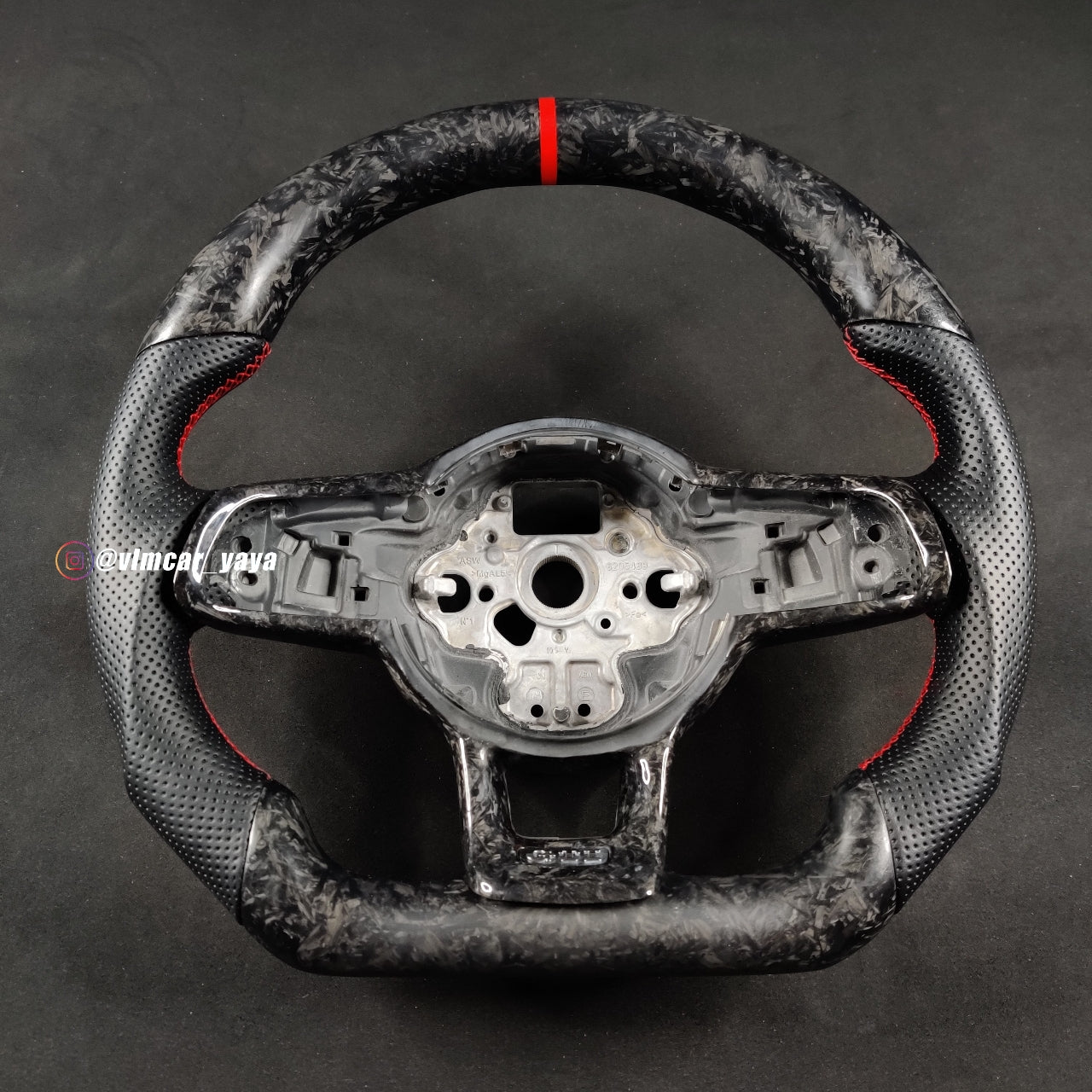 Private Custom Carbon Fiber Steering Wheel For Volkswagen Golf7 MK7R GTI VW