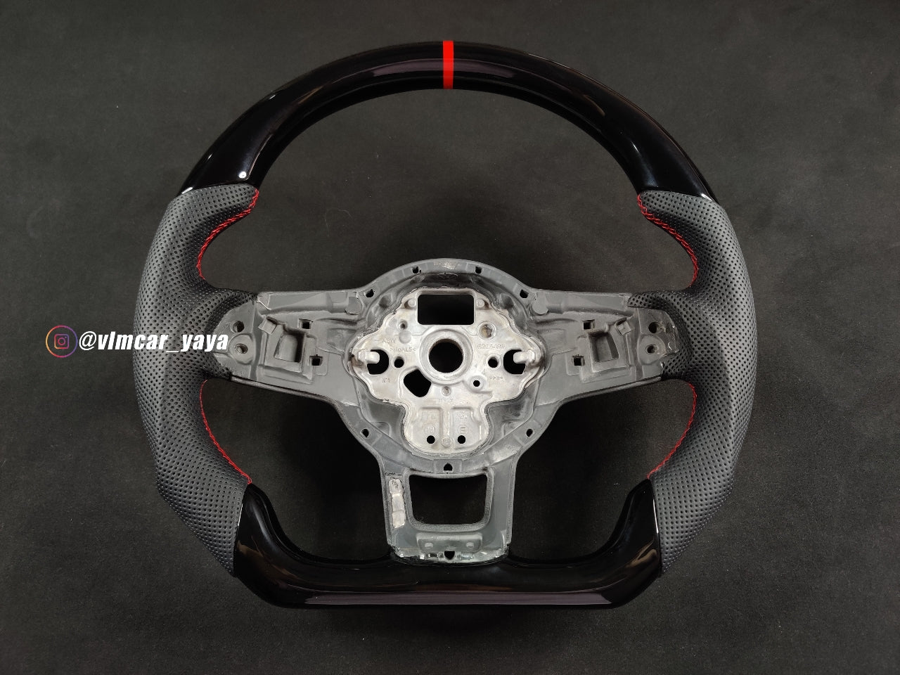 Private Custom Carbon Fiber Steering Wheel For Volkswagen Golf7 MK7R GTI VW