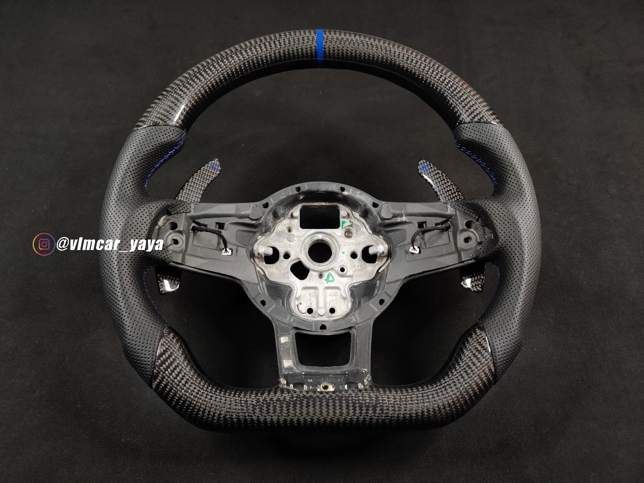 Private Custom Carbon Fiber Steering Wheel For Volkswagen Golf7 MK7R GTI VW