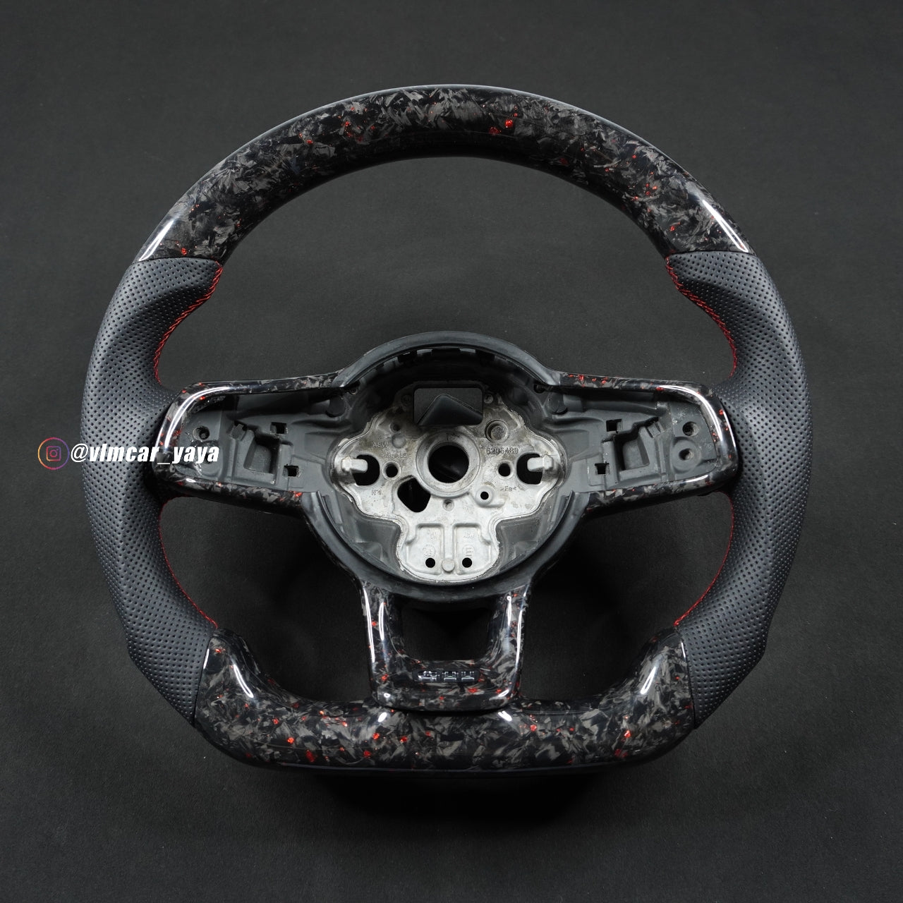Private Custom Carbon Fiber Steering Wheel For Volkswagen Golf7 MK7R GTI VW