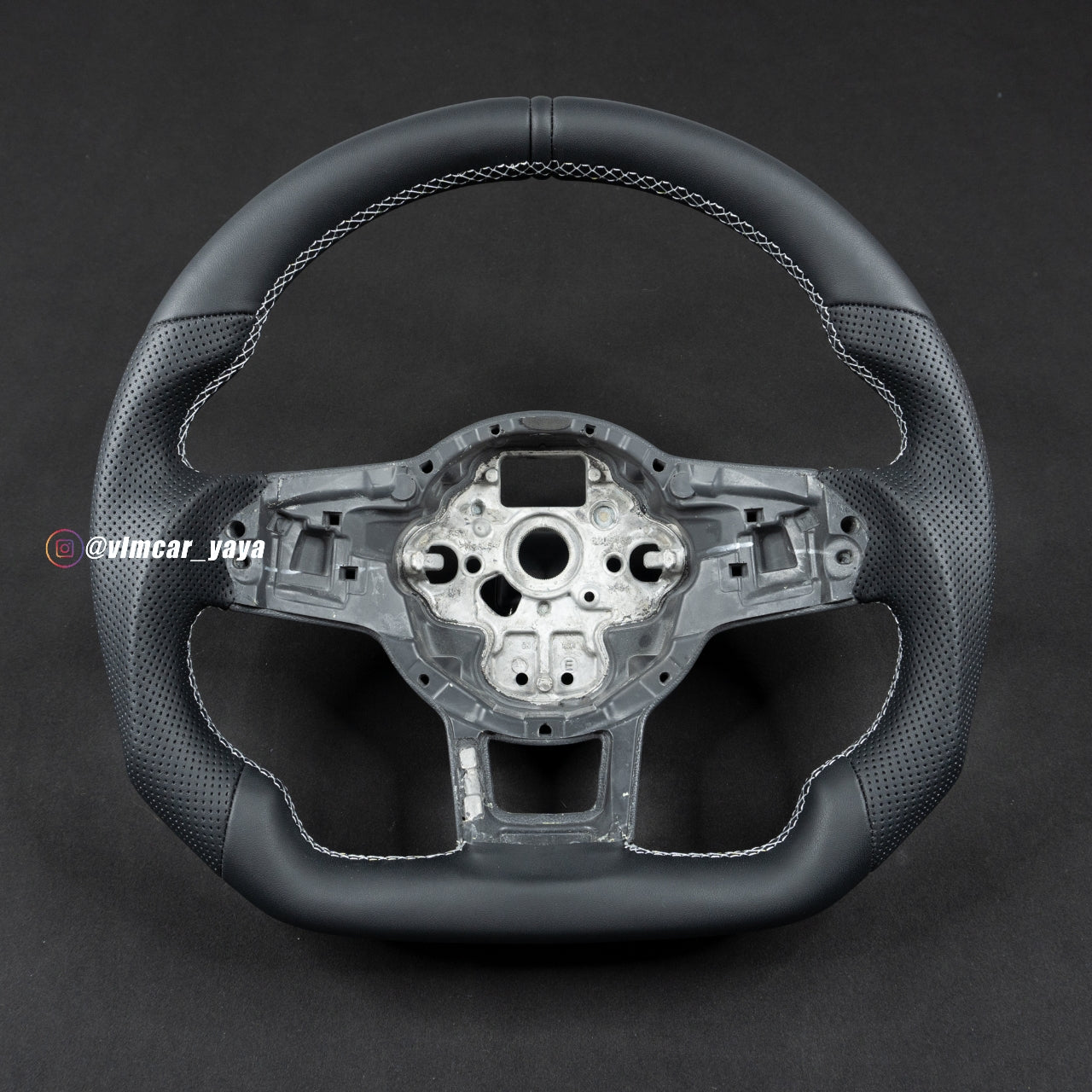 Private Custom Carbon Fiber Steering Wheel For Volkswagen Golf7 MK7R GTI VW