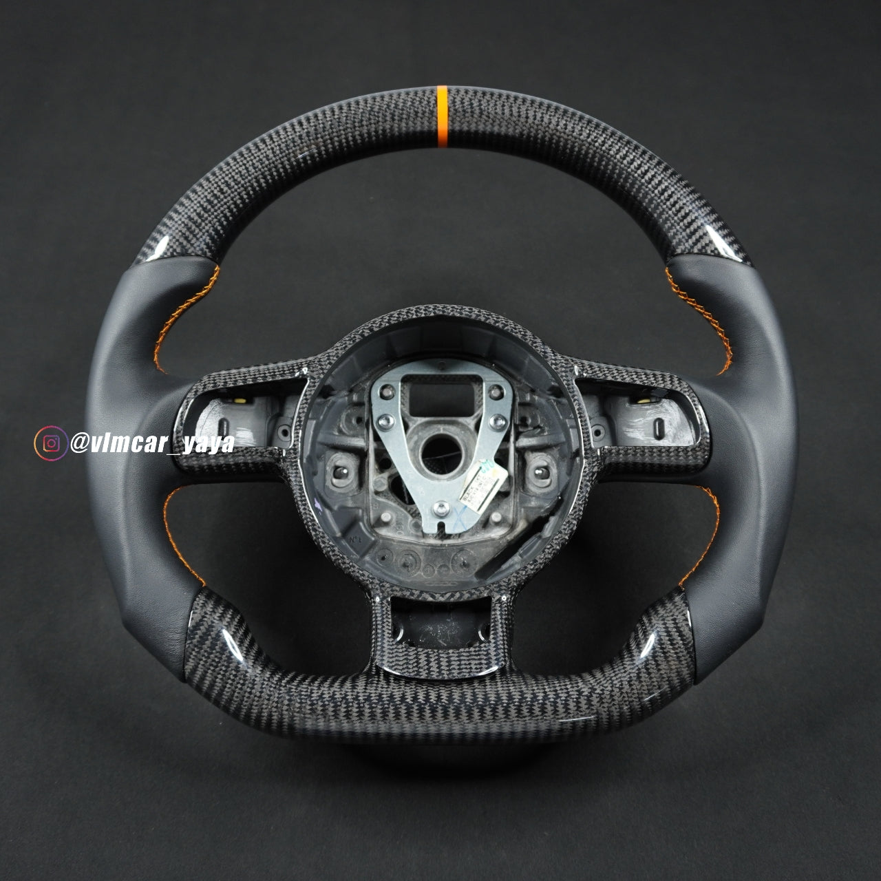 Private Custom Carbon Fiber Steering Wheel For Audi TT R8 A3 S3 8P RS3 RS6