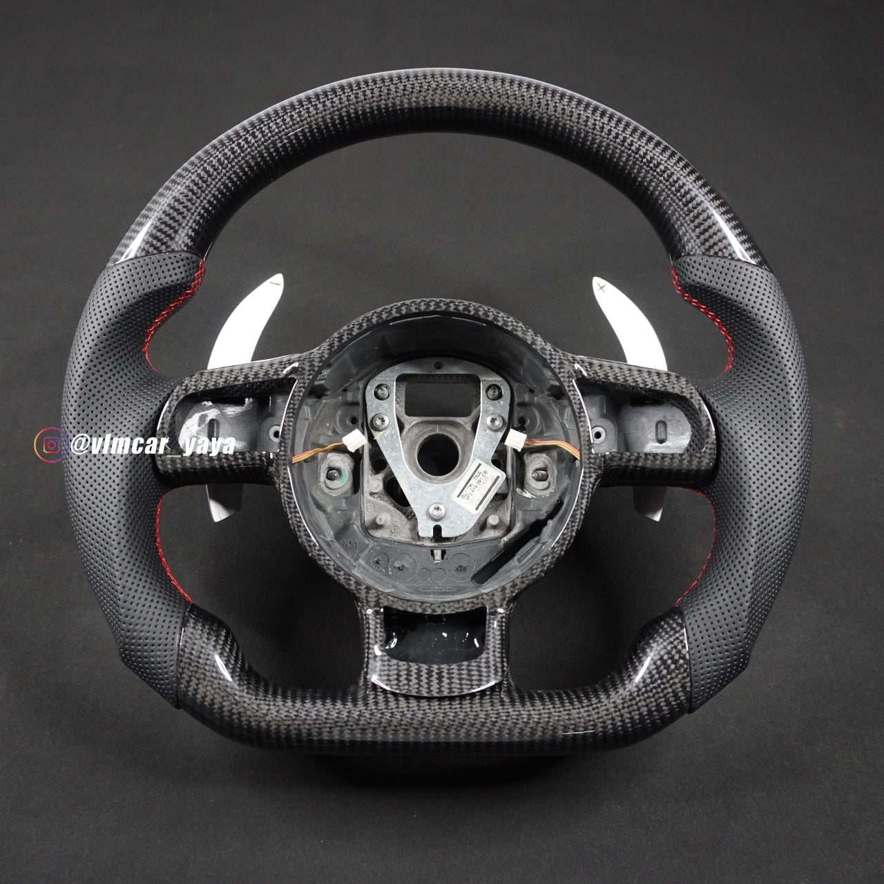 Private Custom Carbon Fiber Steering Wheel For Audi TT R8 A3 S3 8P RS3 RS6