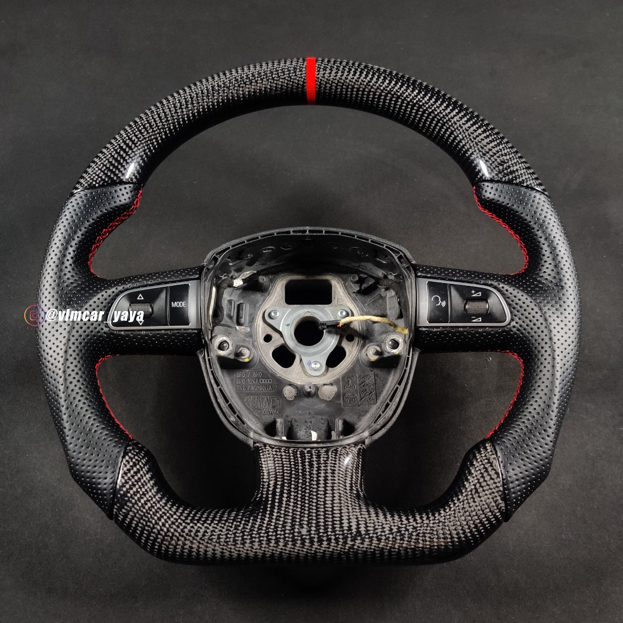 Private Custom Carbon Fiber Steering Wheel For Audi A3 A4 A5 S4 S5 S6 RS4 RS5 Q5 Q7