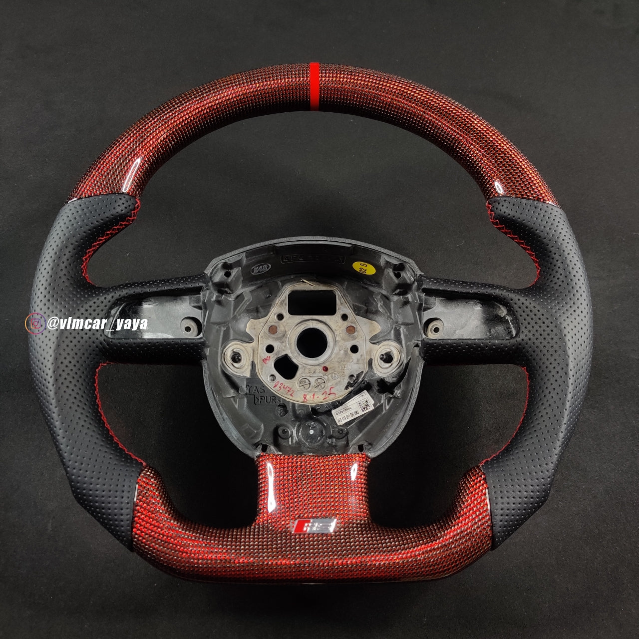 Private Custom Carbon Fiber Steering Wheel For Audi A3 A4 A5 S4 S5 S6 RS4 RS5 Q5 Q7