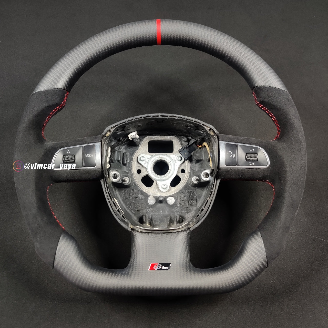 Private Custom Carbon Fiber Steering Wheel For Audi A3 A4 A5 S4 S5 S6 RS4 RS5 Q5 Q7