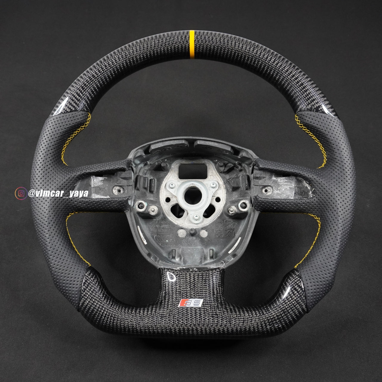 Private Custom Carbon Fiber Steering Wheel For Audi A3 A4 A5 S4 S5 S6 RS4 RS5 Q5 Q7