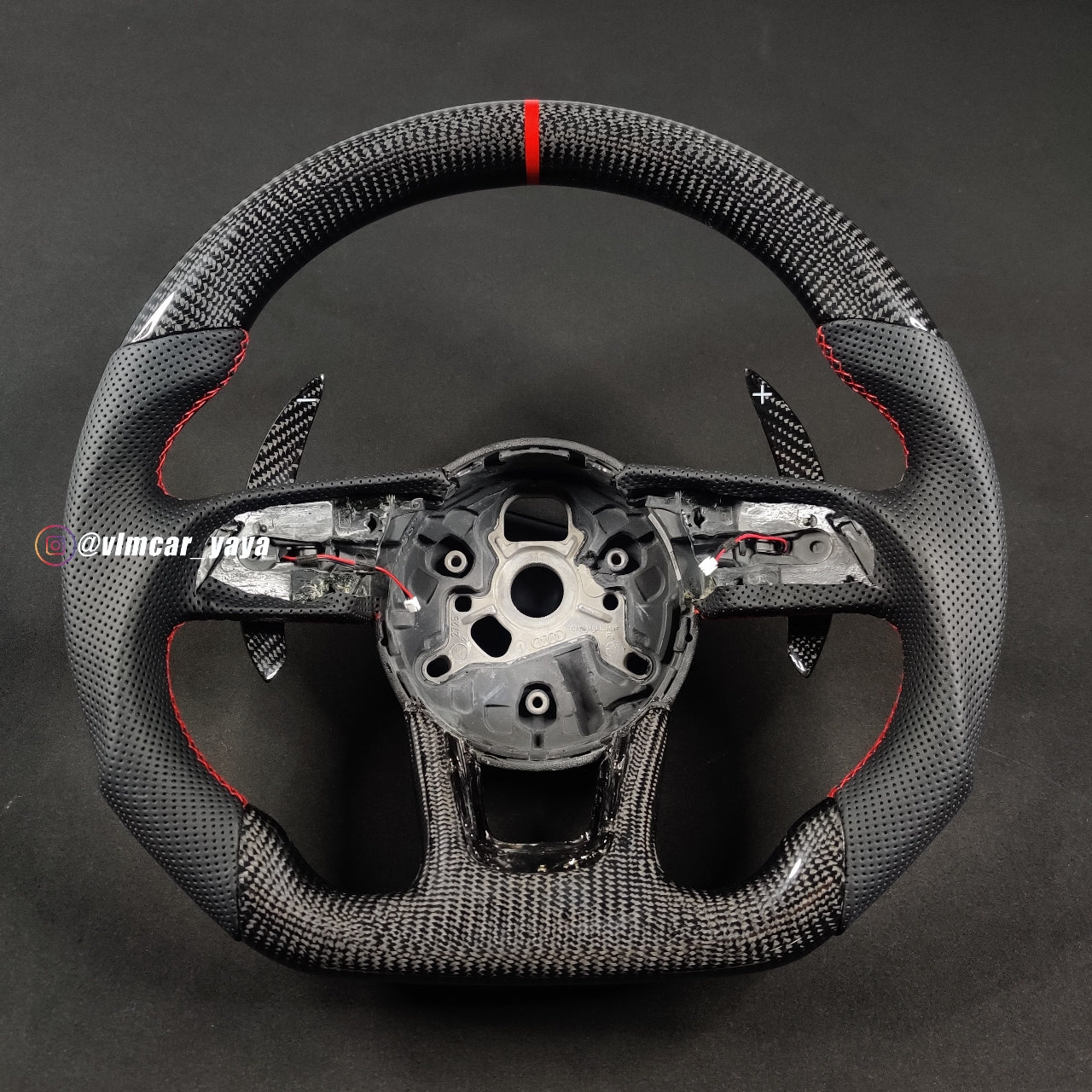 Private Custom Carbon Fiber Steering Wheel For Audi A4 A5 S3 S4 S5 RS3 RS4 RS7