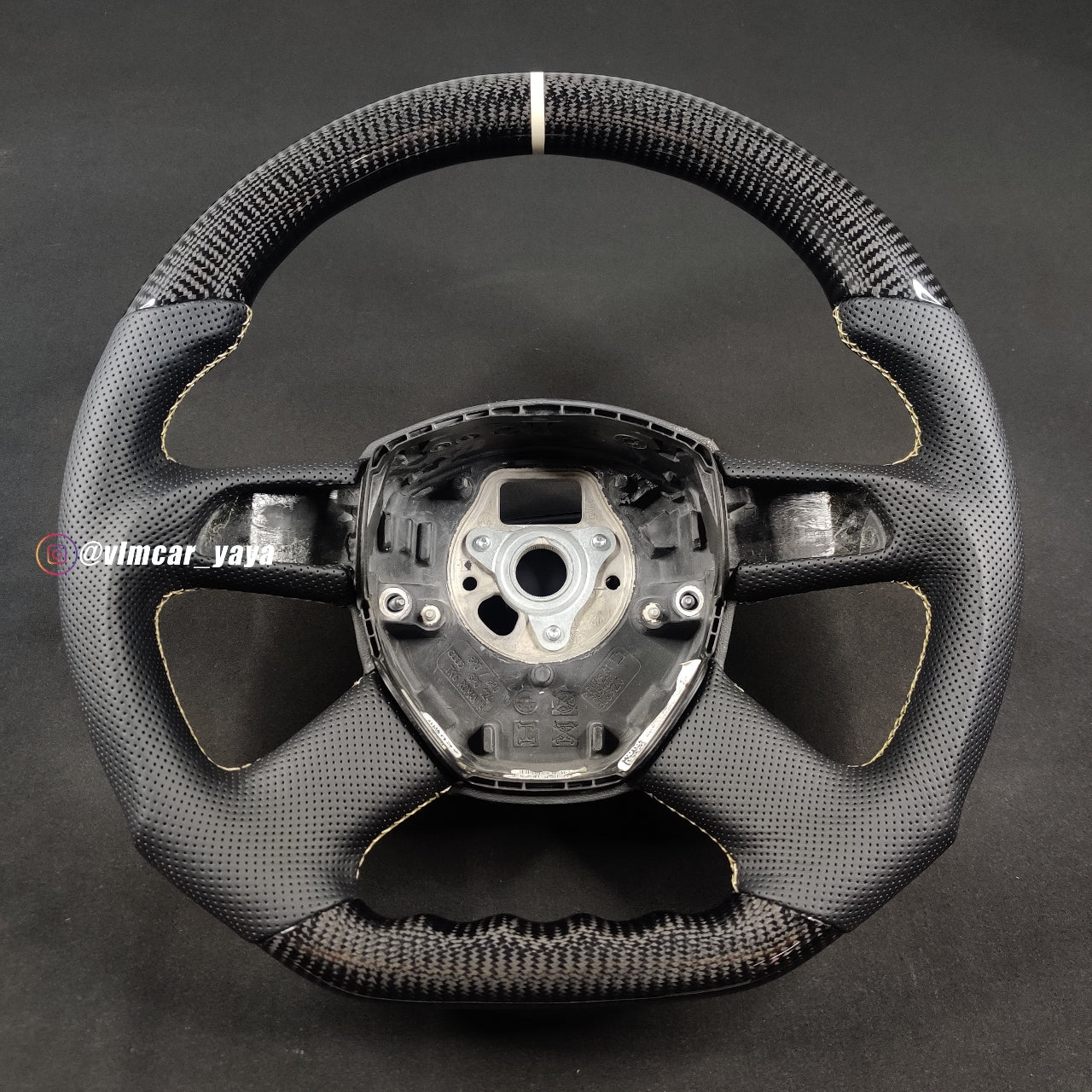 Private Custom Carbon Fiber Steering Wheel For Audi A3 A4 A6 RS Q5 Q7