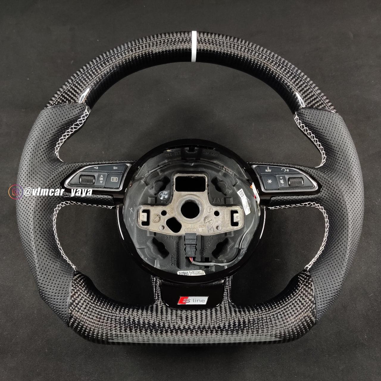 Private Custom Carbon Fiber Steering Wheel For Audi A1 S1 S3 S4 S5 RS3 RS4 RS5 SQ5