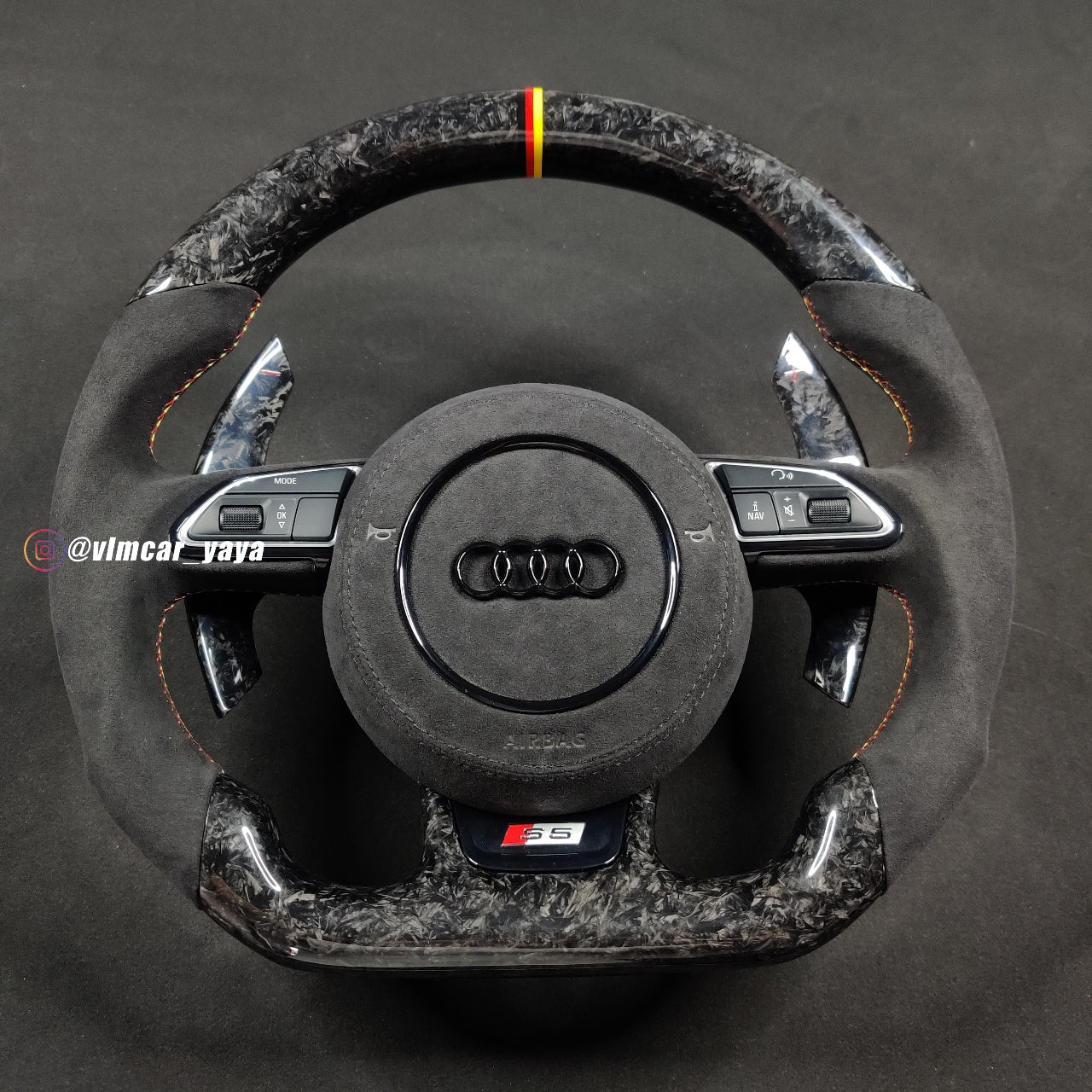 Private Custom Carbon Fiber Steering Wheel For Audi A1 S1 S3 S4 S5 RS3 RS4 RS5 SQ5