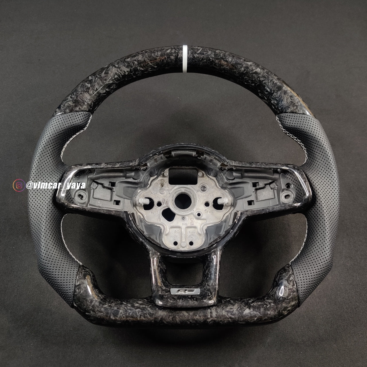 Private Custom Carbon Fiber Steering Wheel For Volkswagen Golf7 MK7 R GTI VW