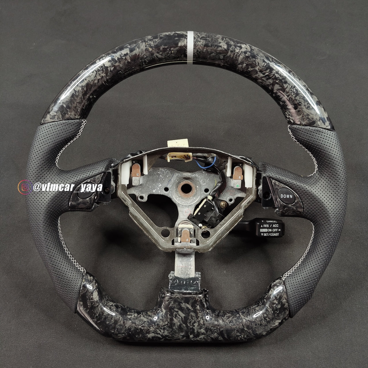 Private Custom Carbon Fiber Steering Wheel For Lexus IS200 IS300