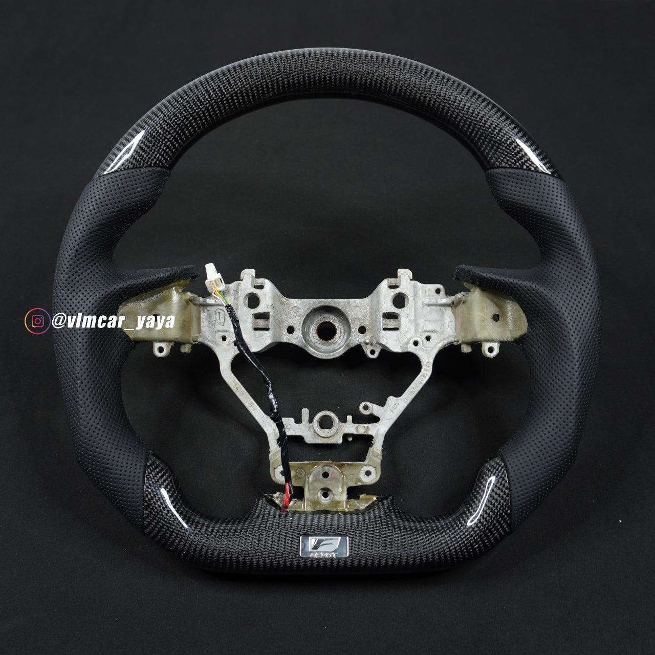 Private Custom Carbon Fiber Steering Wheel For Lexus ES / GS / LM / GX / ES / RX / LX