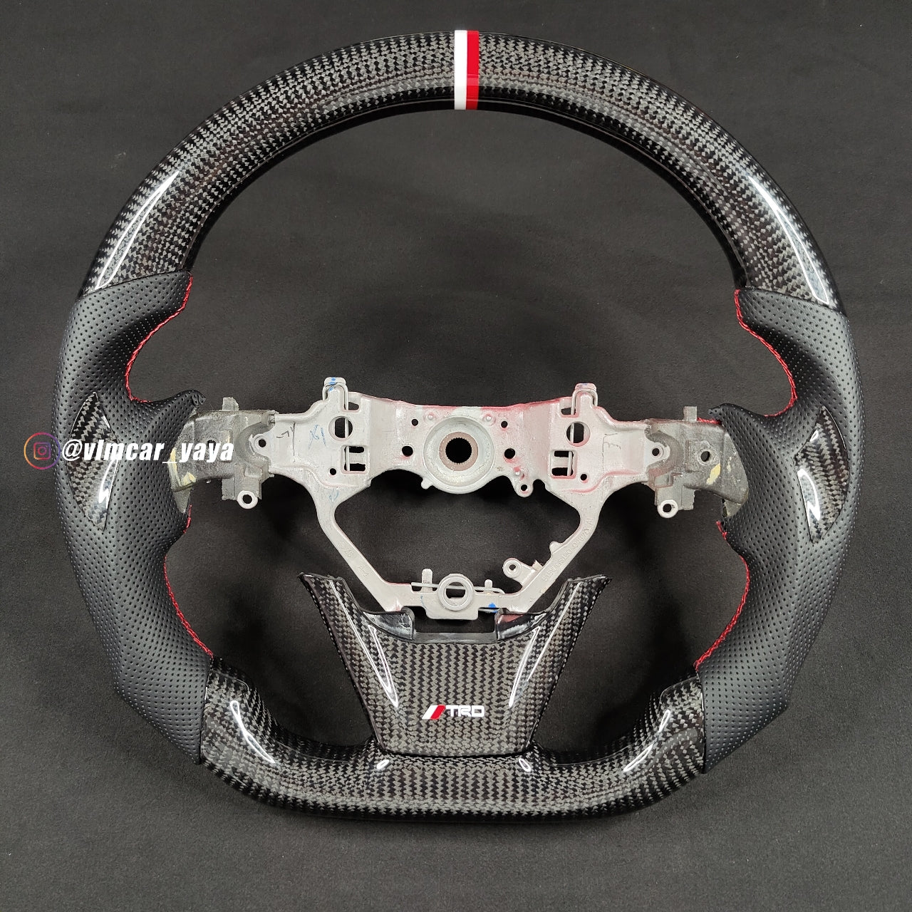 Private Custom Carbon Fiber Steering Wheel For Toyota Camry / Avalon