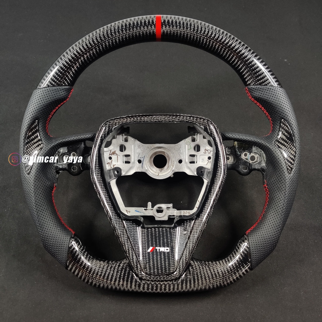 Private Custom Carbon Fiber Steering Wheel For Toyota Camry / Avalon