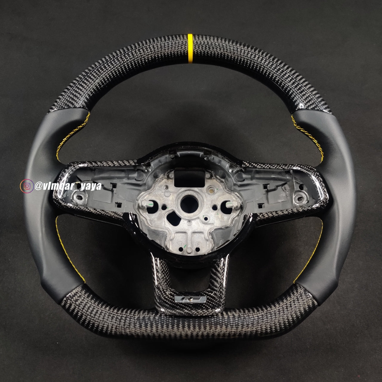 Private Custom Carbon Fiber Steering Wheel For Volkswagen Golf7 MK7R GTI VW